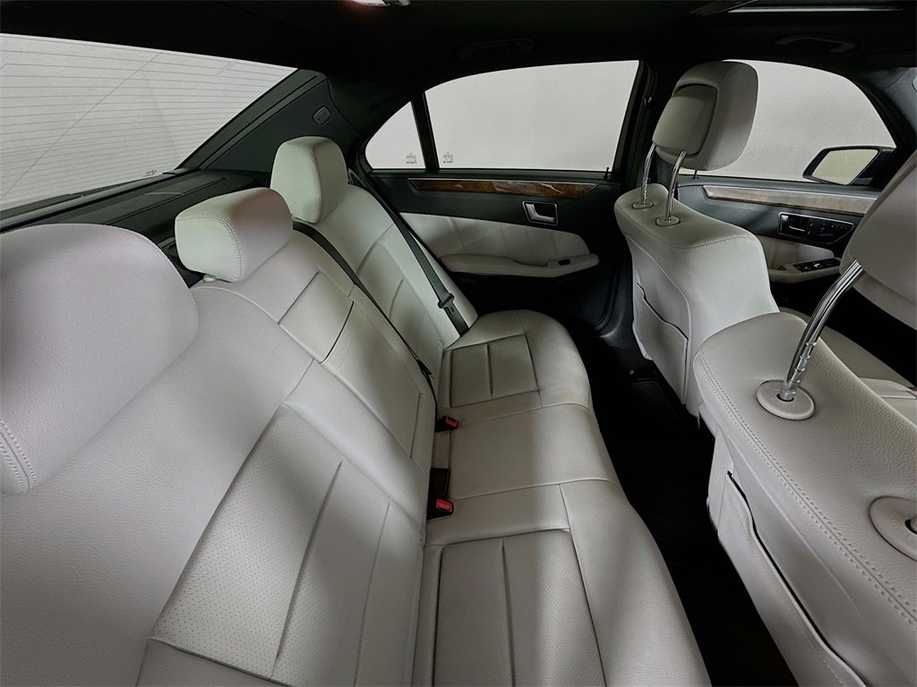 Used 2013 Mercedes-Benz E 350 Sedan image 27