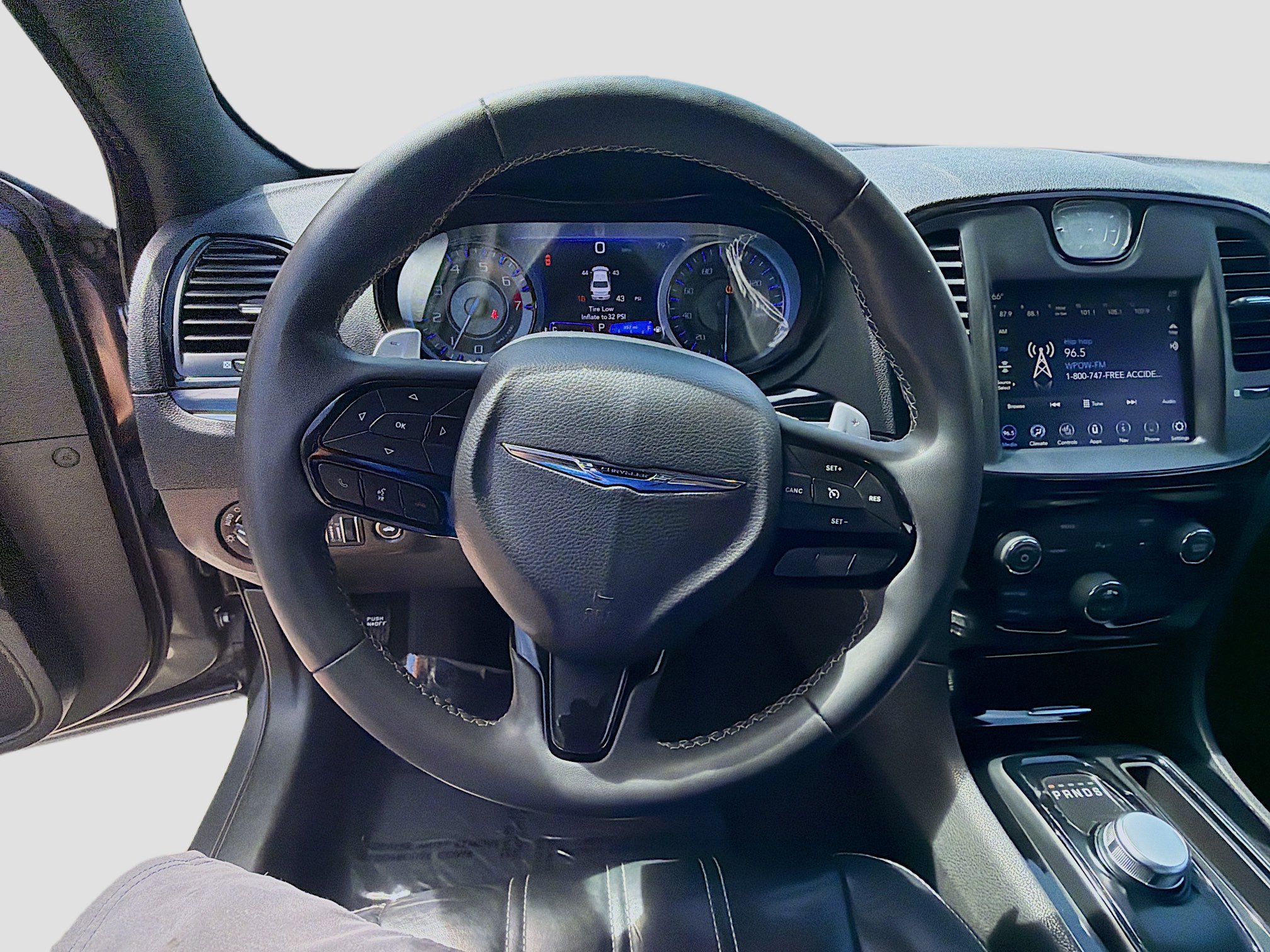 Used 2023 Chrysler 300 S image 10