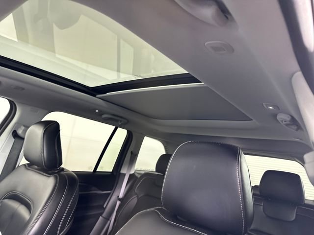 Used 2023 Jeep Grand Cherokee 4WD 4xe image 12