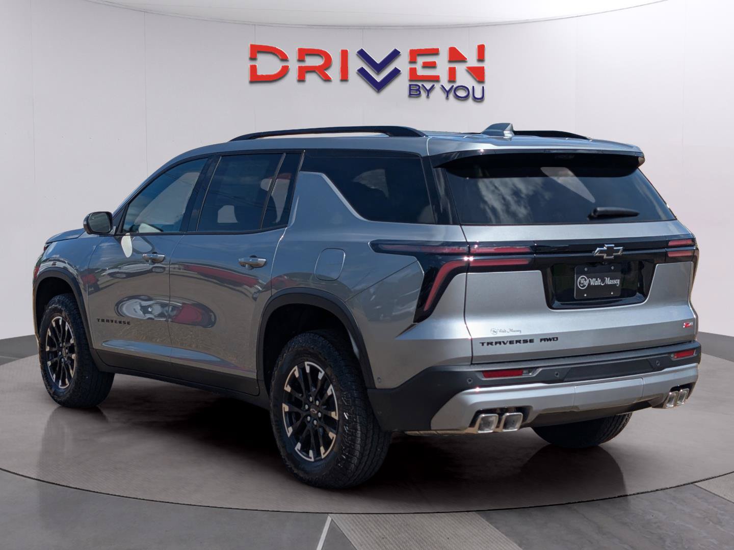 New 2026 Chevrolet Traverse Z71 w/ Enhanced Driving Package AWD/4WD image 3