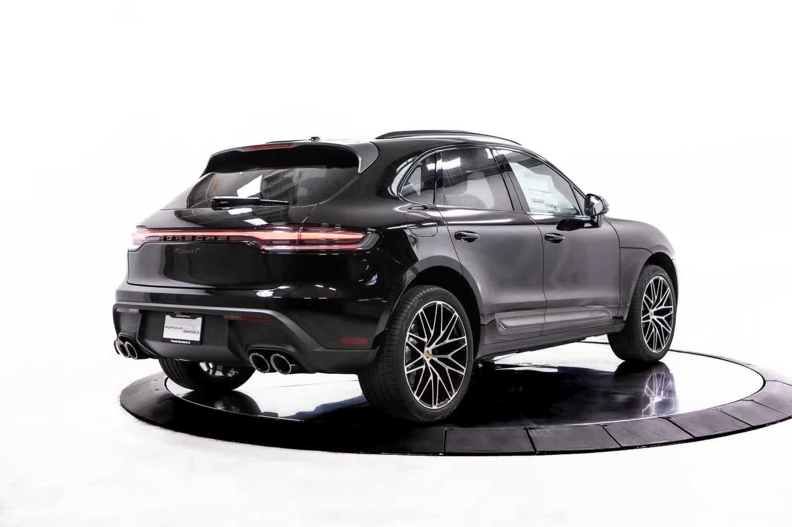 Certified 2026 Porsche Macan Turbo AWD/4WD image 7