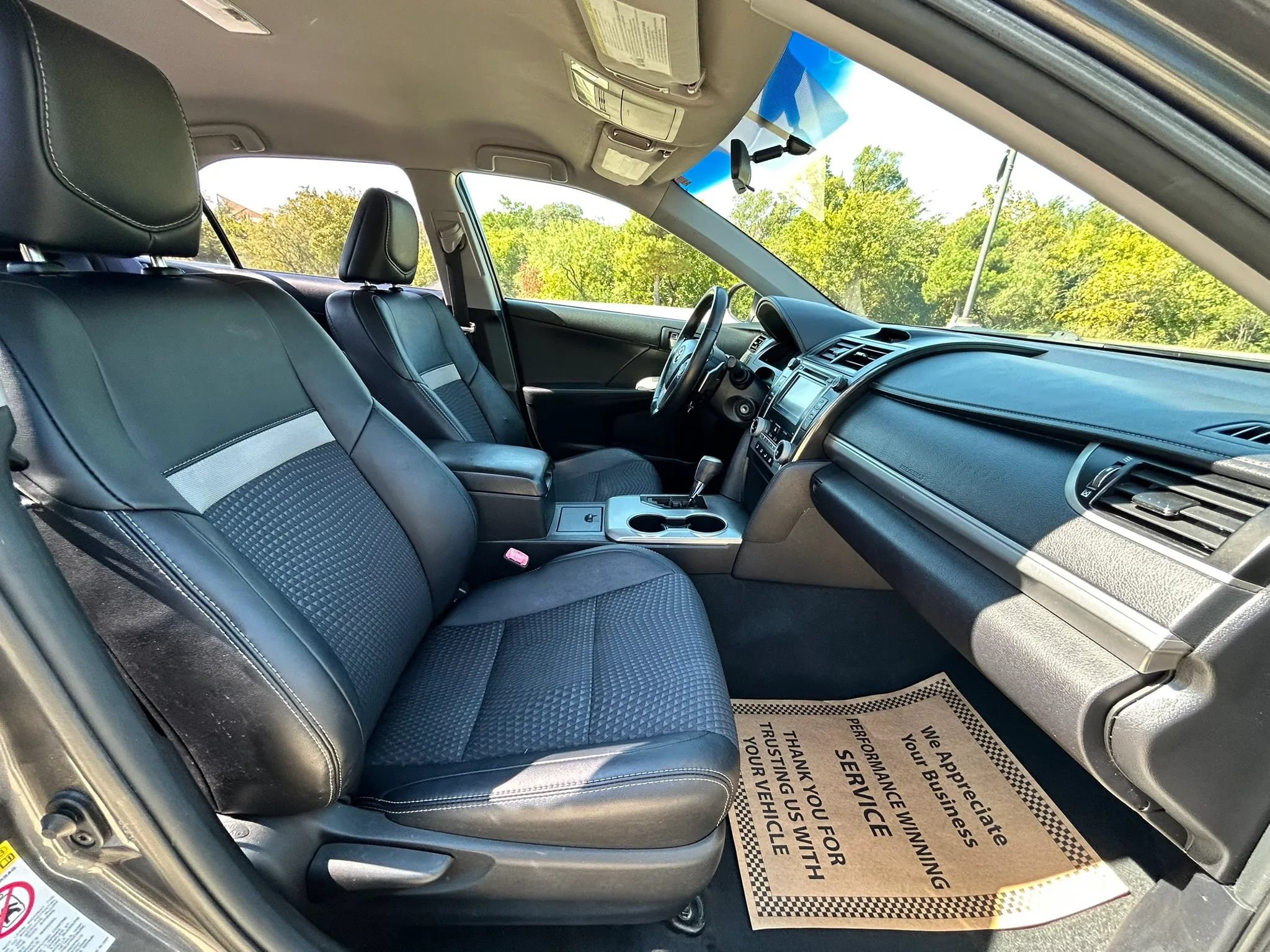 Used 2014 Toyota Camry SE FWD image 15