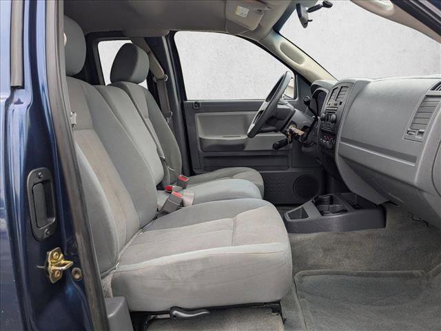 Used 2005 Dodge Dakota ST image 27