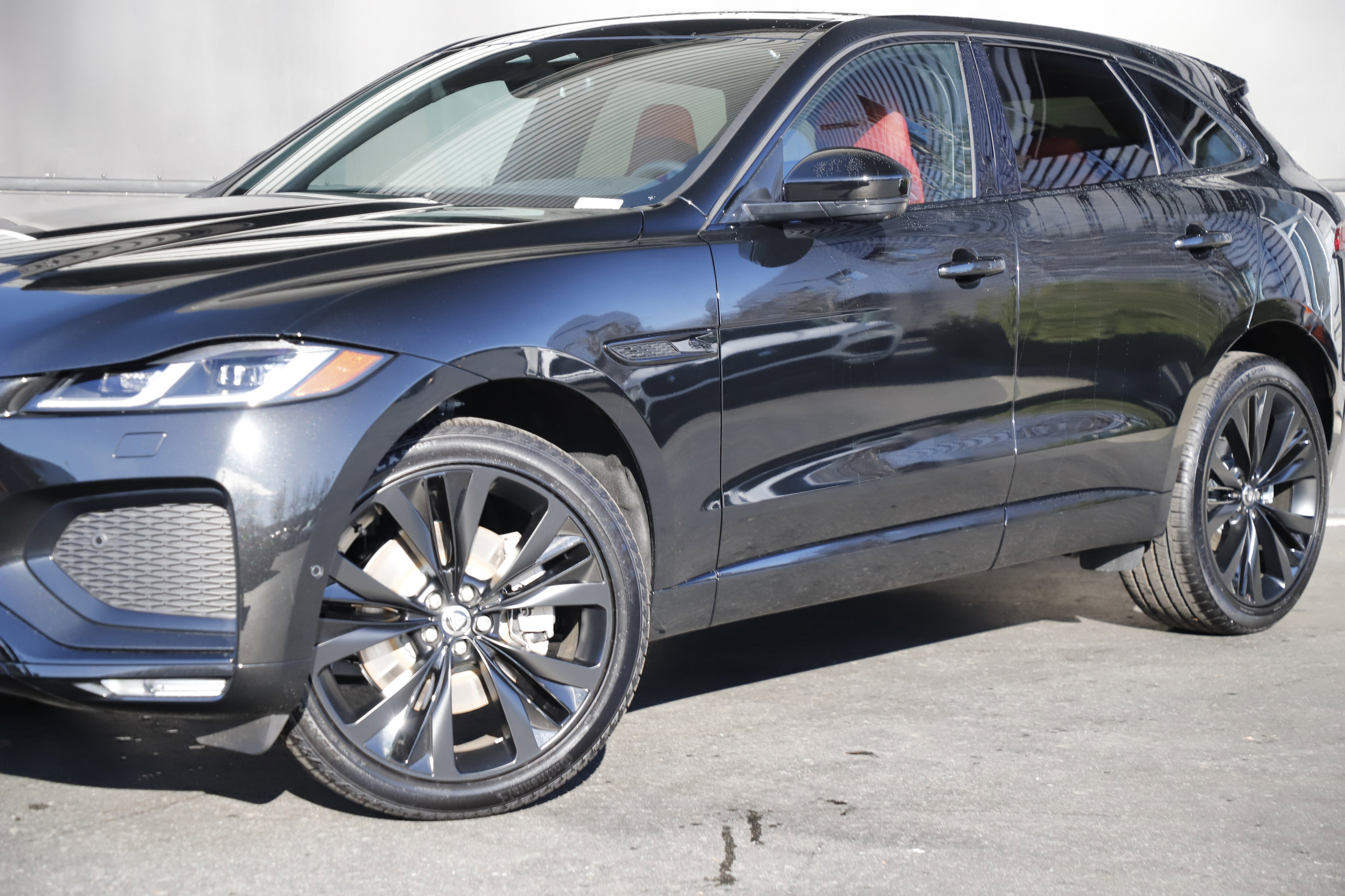 New 2026 Jaguar F-PACE R-Dynamic S AWD/4WD image 2