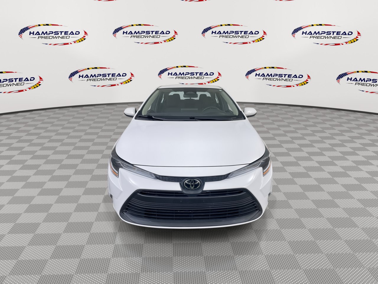 Used 2025 Toyota Corolla LE FWD image 4
