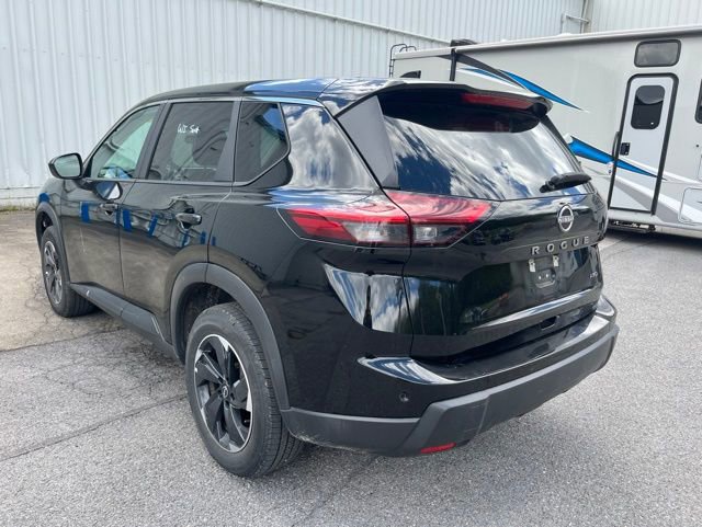Used 2025 Nissan Rogue SV AWD/4WD image 8
