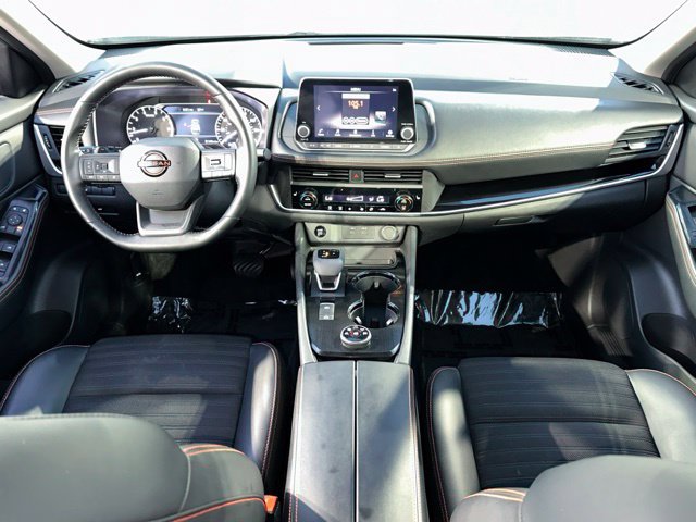 Certified 2025 Nissan Rogue SV AWD/4WD image 31