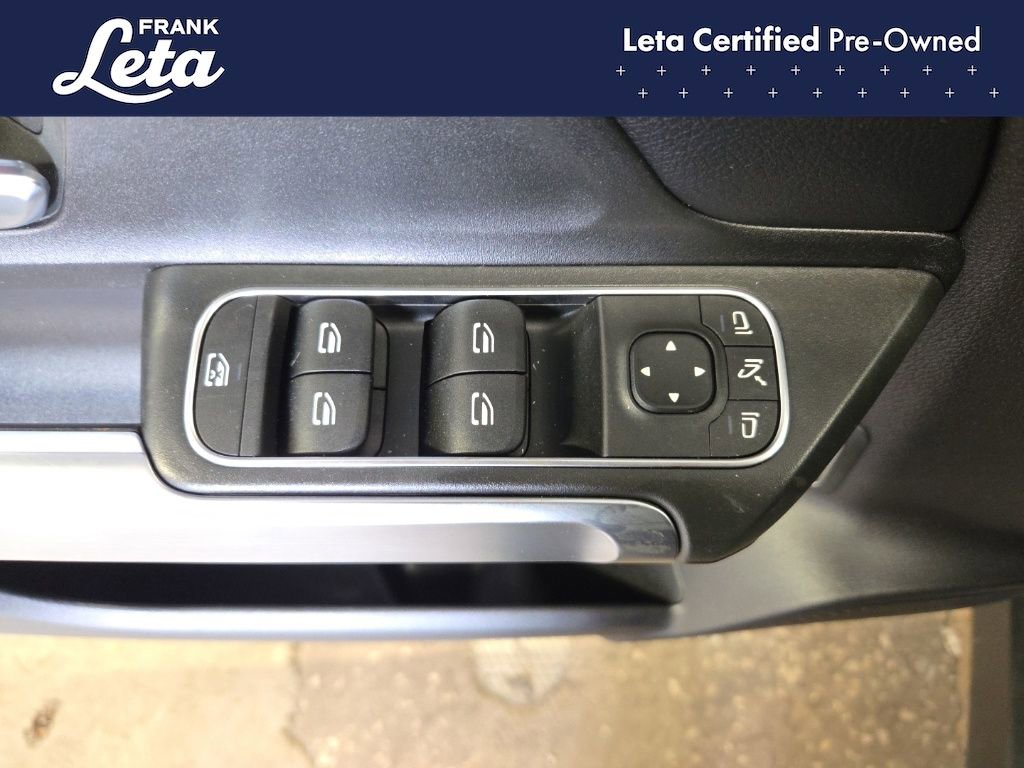 Used 2021 Mercedes-Benz GLB 250 w/ Premium Package image 22