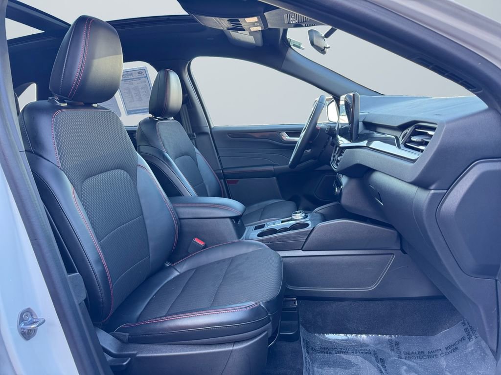Used 2023 Ford Escape ST-Line w/ Tech Pack #1 image 15