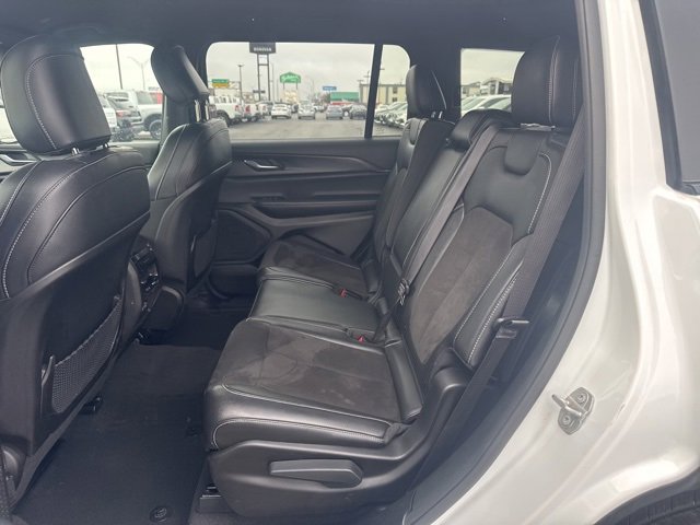 Used 2024 Jeep Grand Cherokee L Laredo image 22