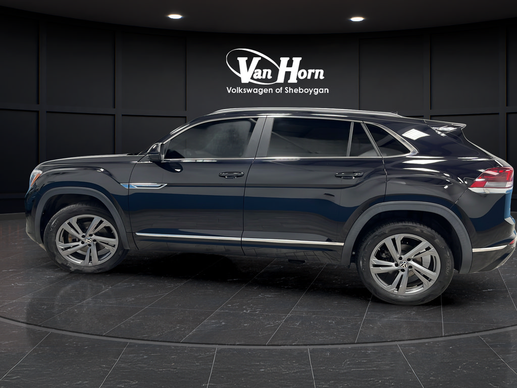 Used 2024 Volkswagen Atlas Cross Sport SEL R-Line AWD/4WD image 4