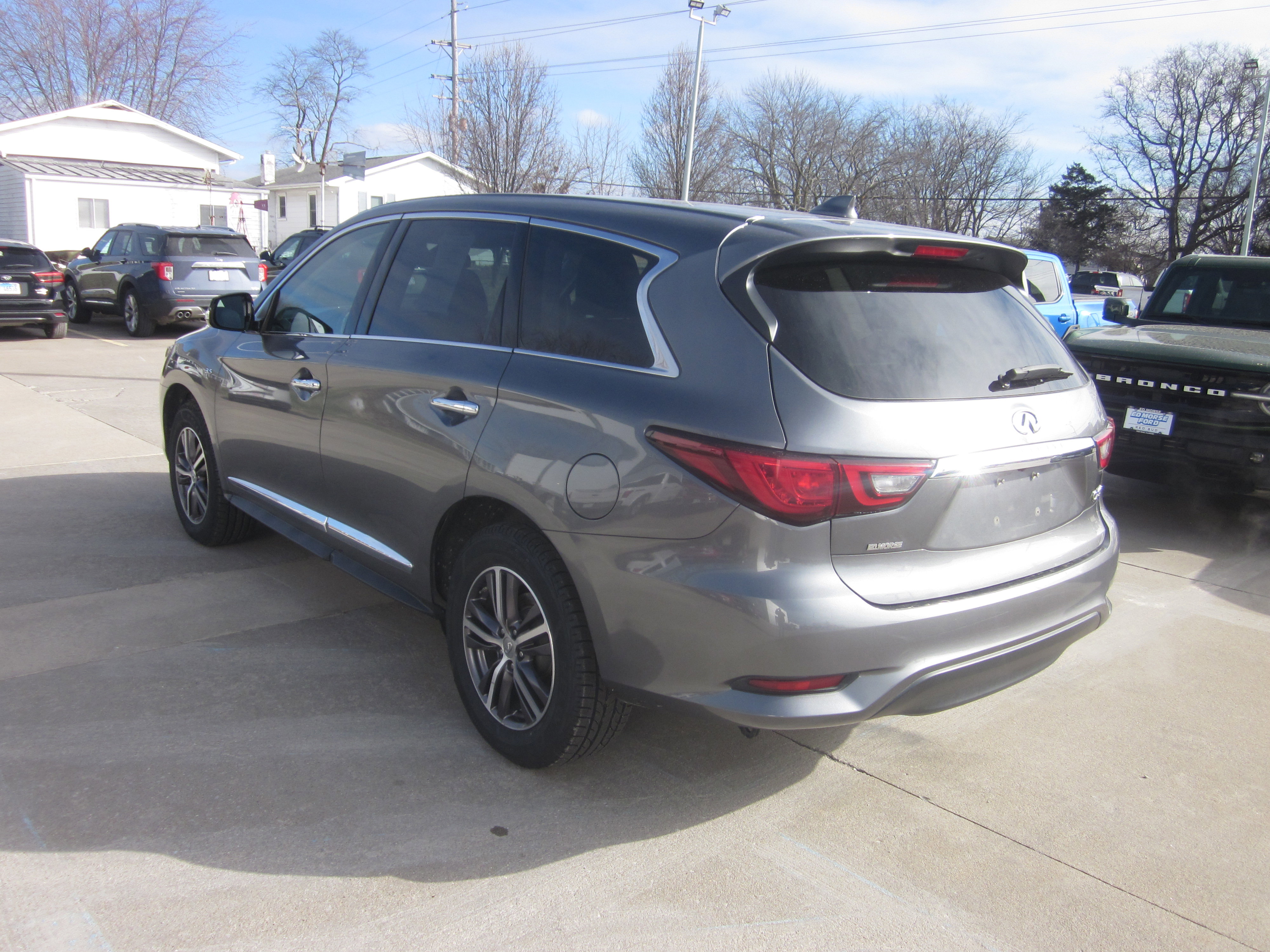 Used 2019 INFINITI QX60 Pure image 4