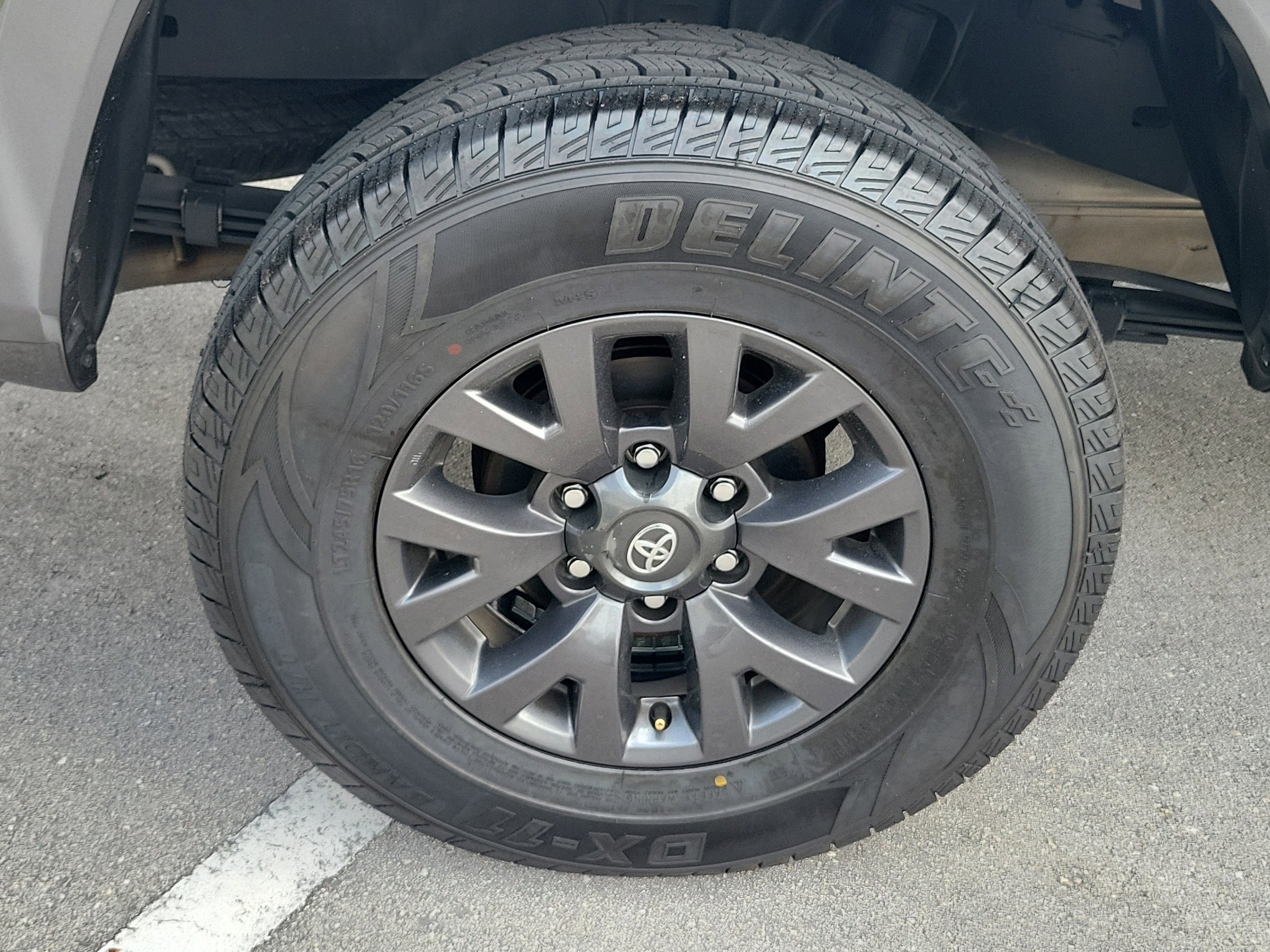 Used 2023 Toyota Tacoma SR5 RWD image 8