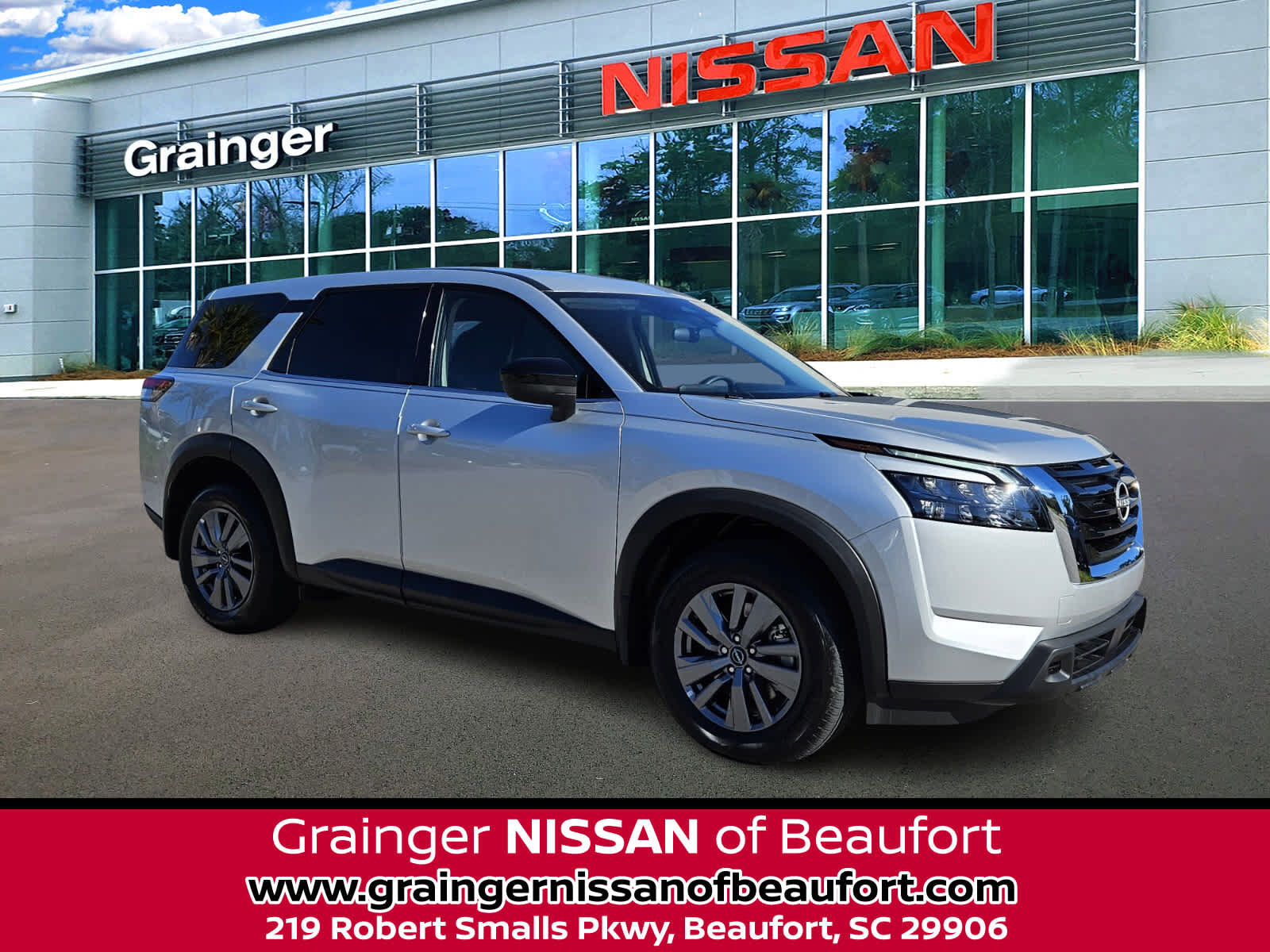 Used 2025 Nissan Pathfinder S