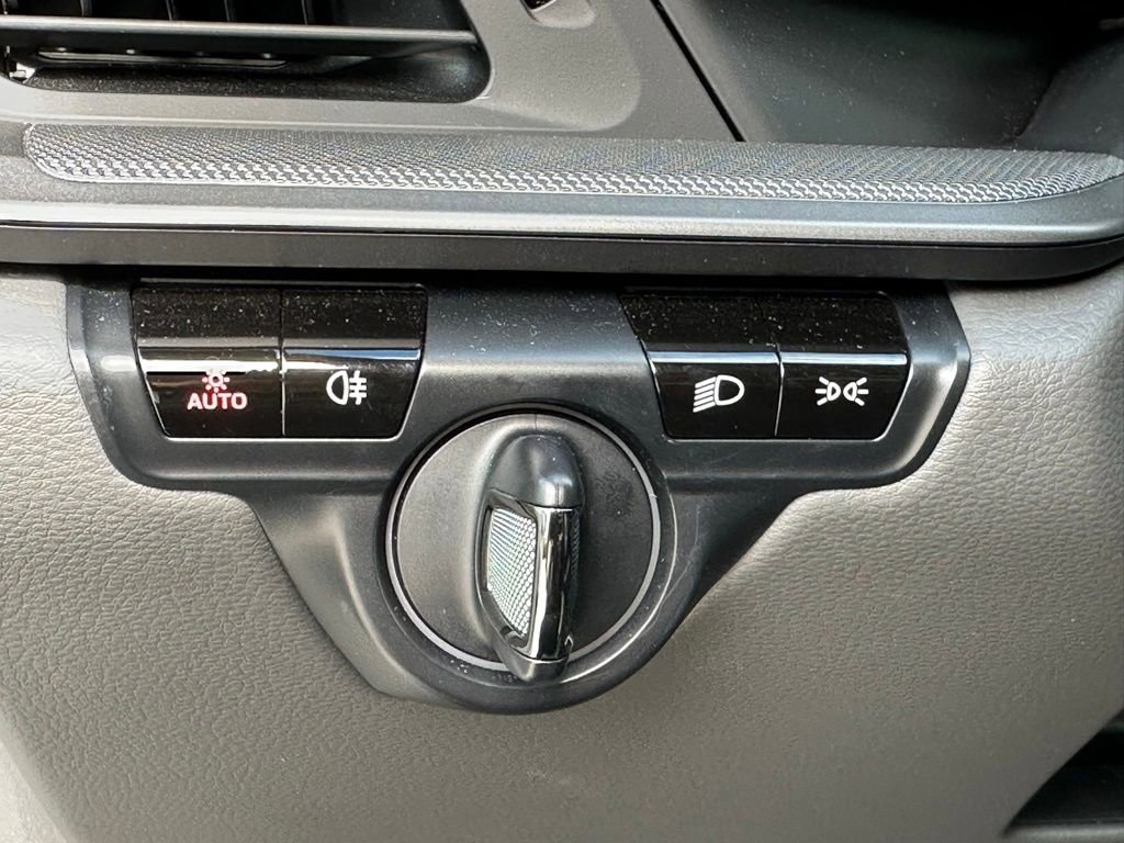 Used 2020 Porsche 911 Carrera image 30