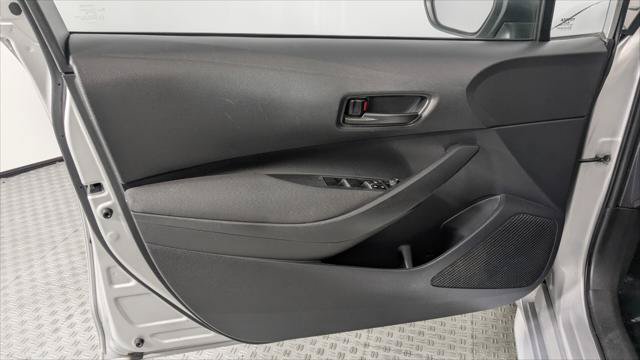Used 2023 Toyota Corolla LE FWD image 13
