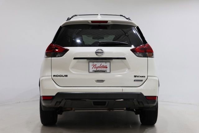 Used 2018 Nissan Rogue SV w/ Premium Package image 7