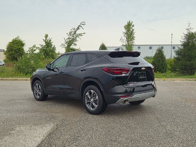 Used 2023 Chevrolet Blazer LT w/ Driver Confidence Package AWD/4WD image 7