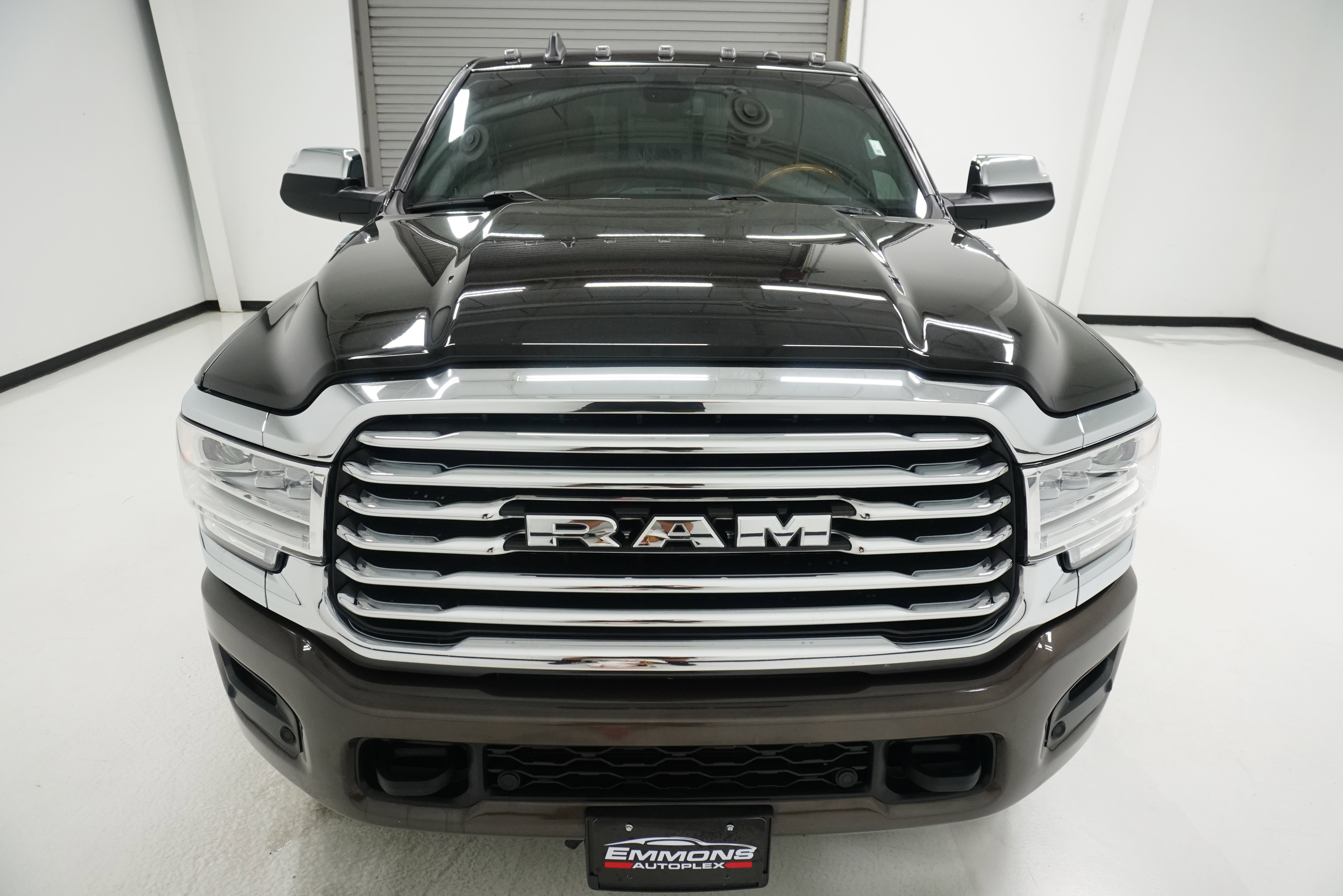 Used 2022 RAM 3500 Limited image 2