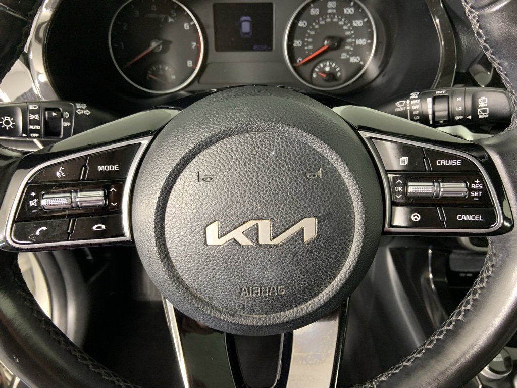 Used 2023 Kia Seltos EX image 32