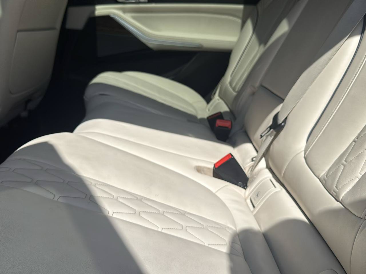 Used 2021 BMW X7 xDrive40i w/ Luxury Seating Package AWD/4WD image 34