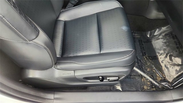 Used 2022 Lexus UX 200 200 Base image 22