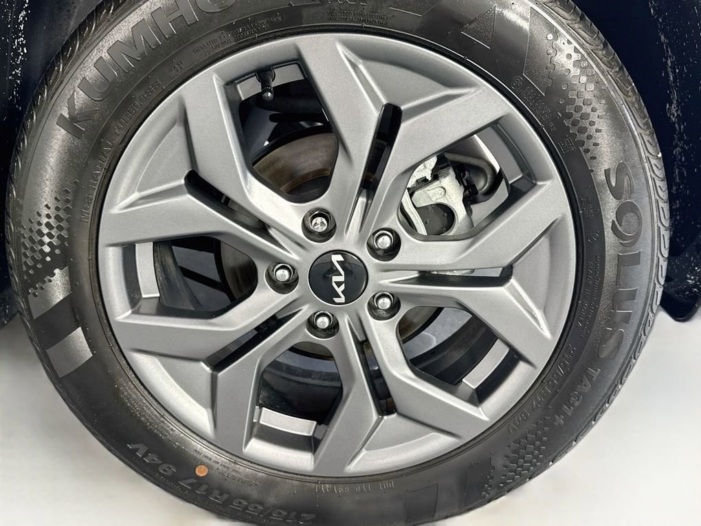 Used 2024 Kia Seltos S FWD image 32