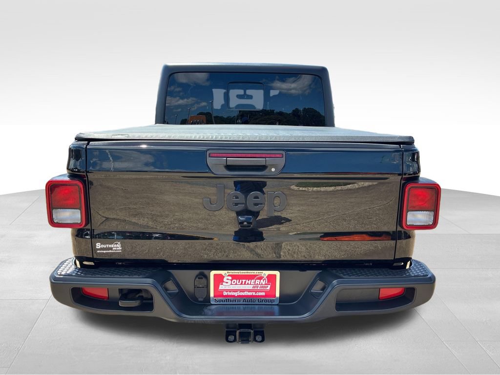 Used 2022 Jeep Gladiator Sport AWD/4WD image 4