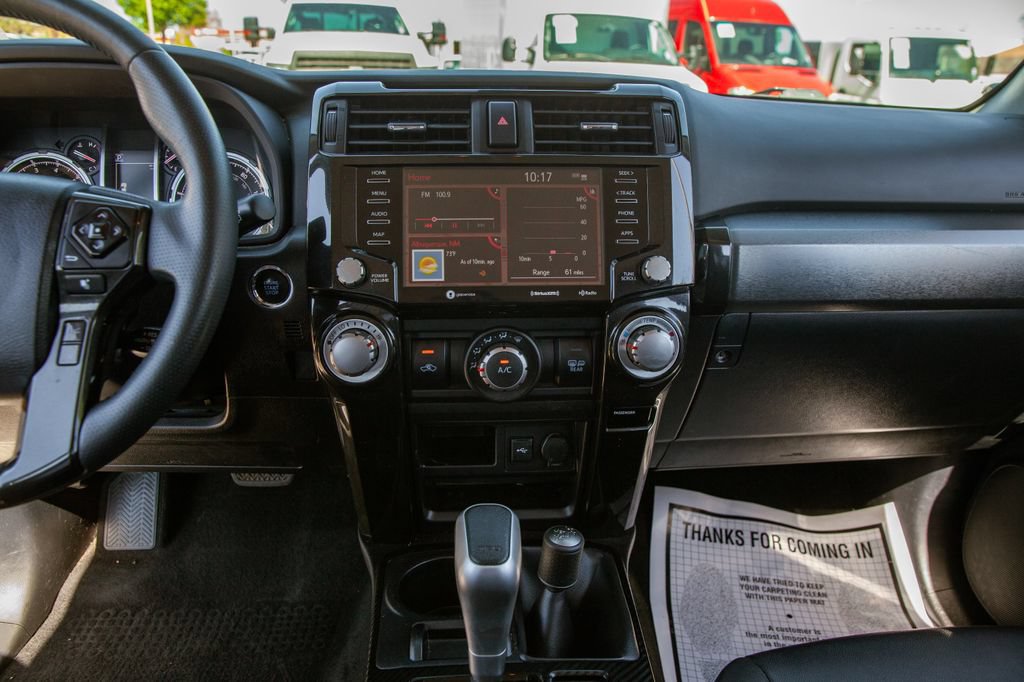 Used 2020 Toyota 4Runner TRD Off-Road Premium AWD/4WD image 15