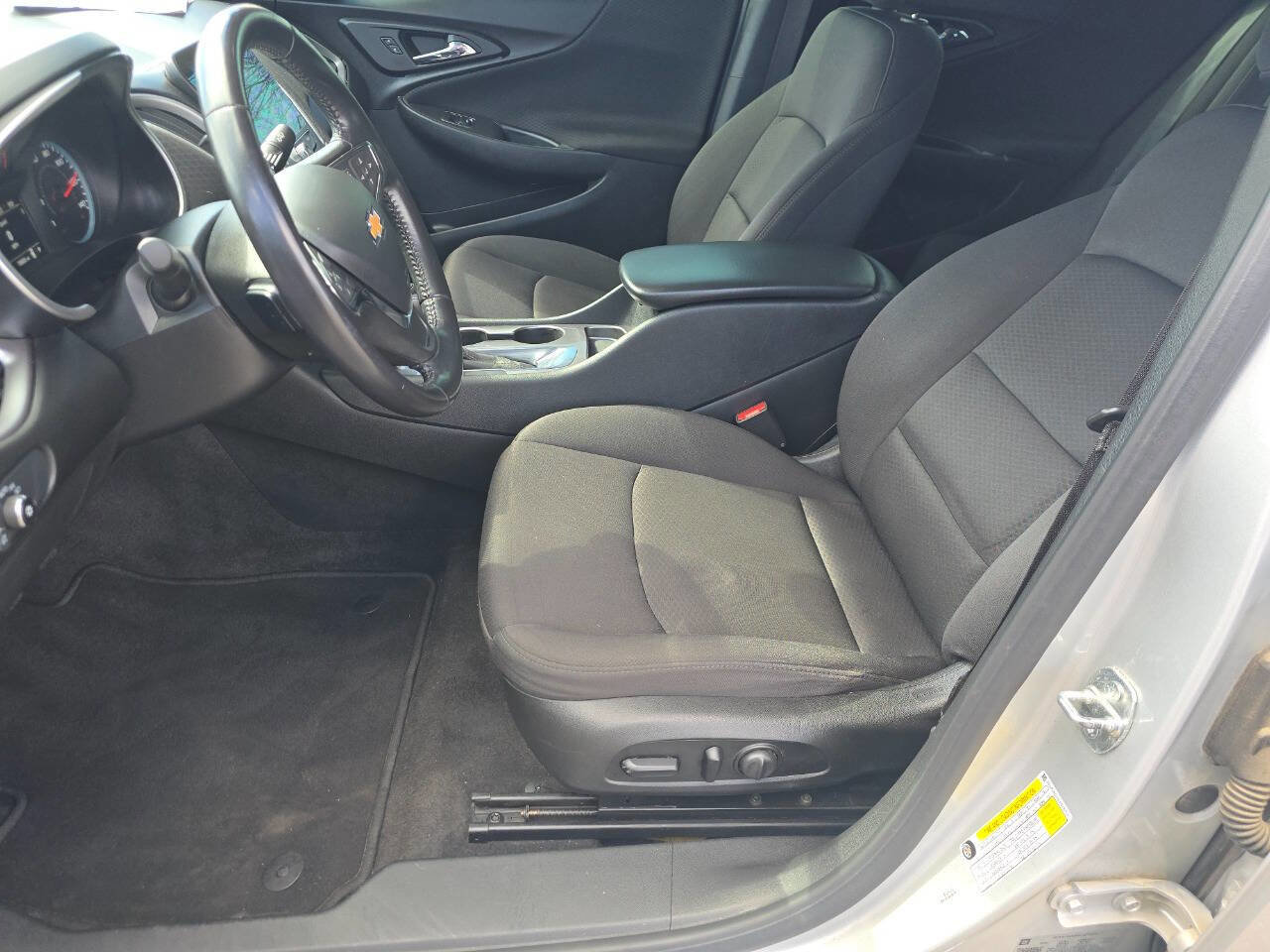 Used 2020 Chevrolet Malibu RS image 19