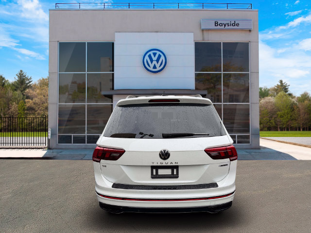 Used 2024 Volkswagen Tiguan SE R-Line AWD/4WD image 6