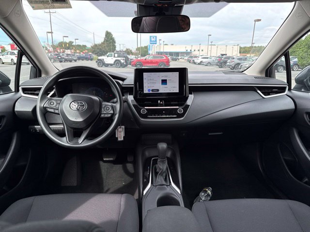 Used 2026 Toyota Corolla LE FWD image 11