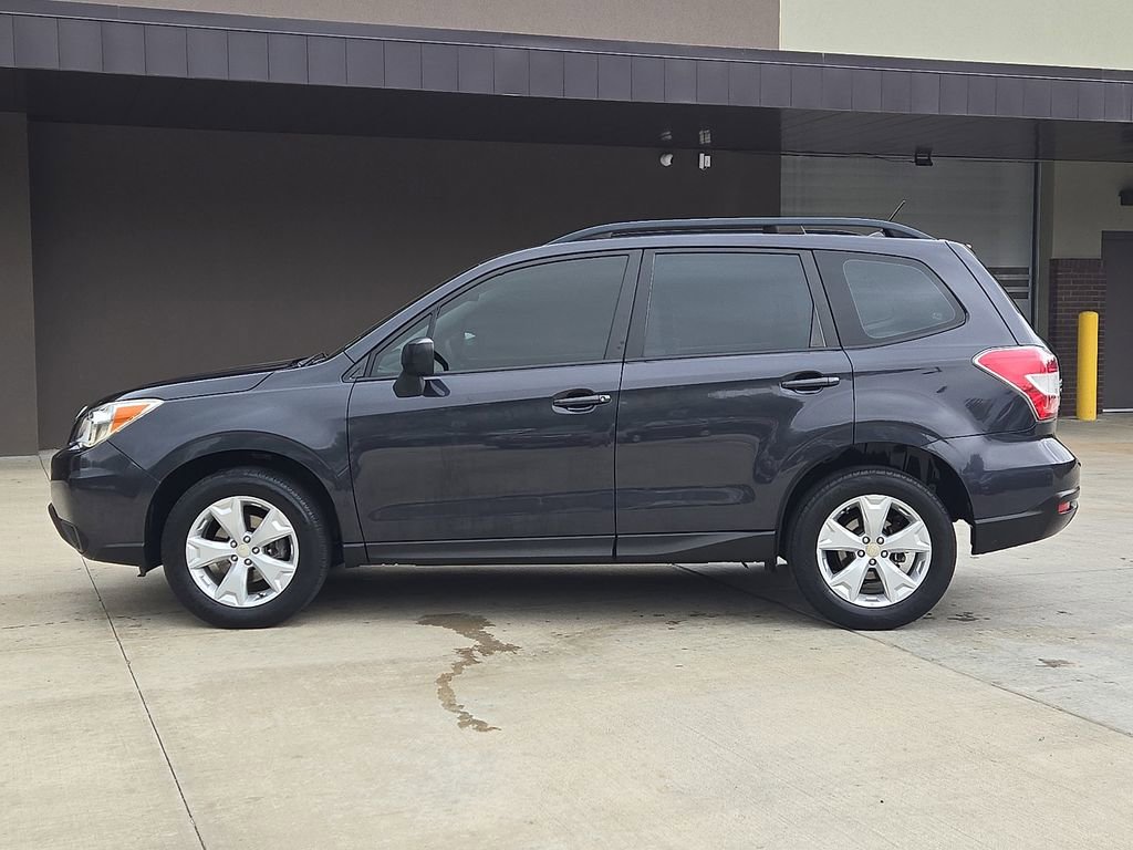 Used 2015 Subaru Forester 2.5i w/ Alloy Wheel Package image 4