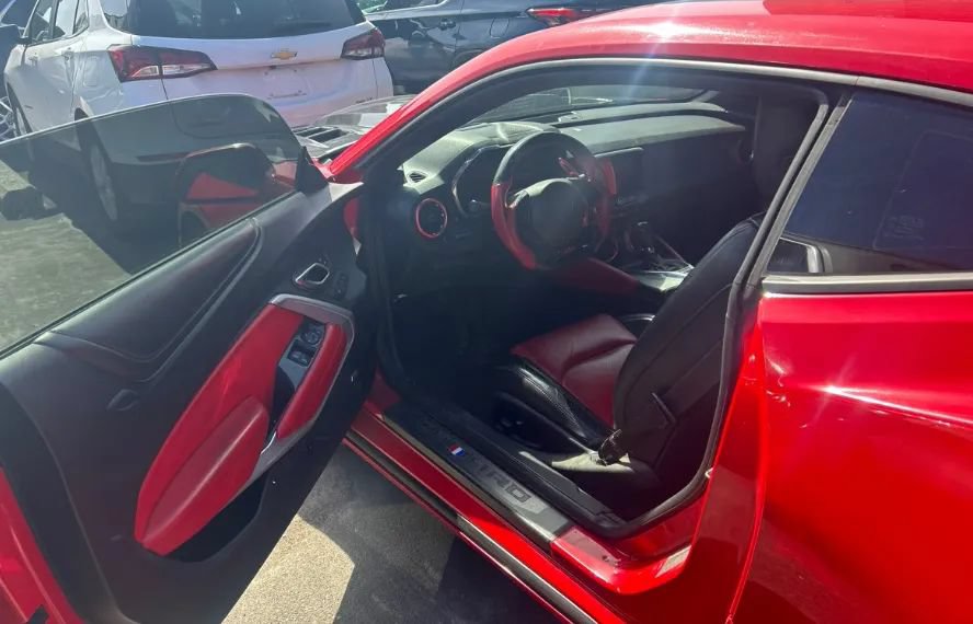 Used 2017 Chevrolet Camaro LT RWD image 2