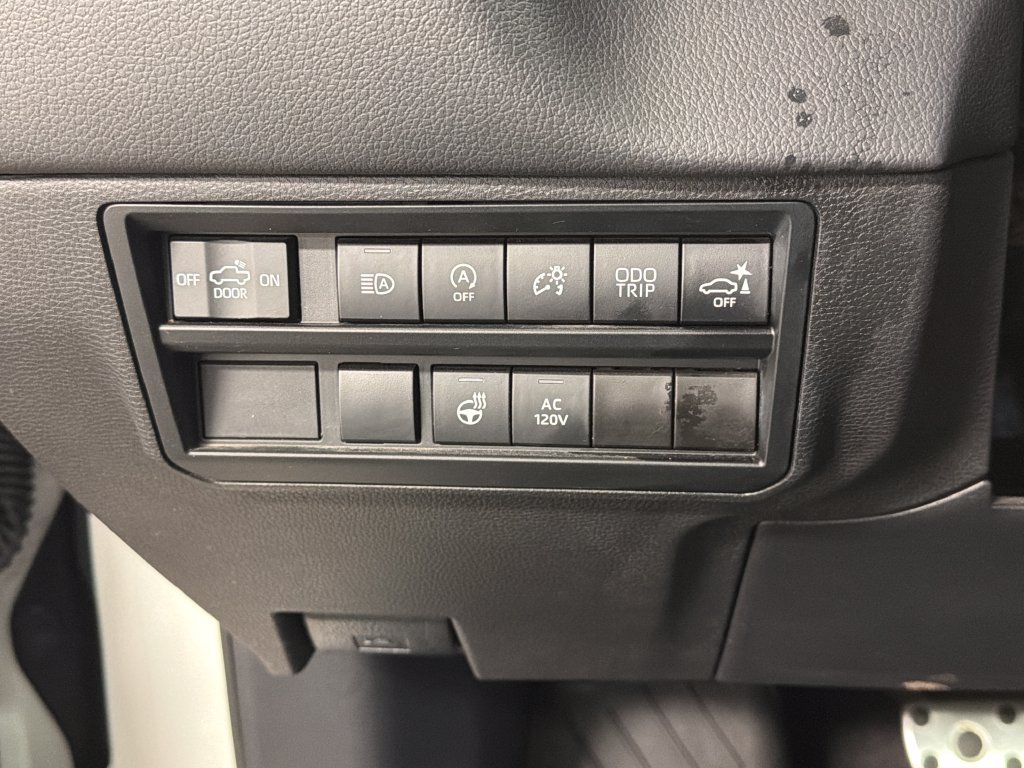 Used 2022 Toyota Tundra Limited w/ TRD Off-Road Package AWD/4WD image 33