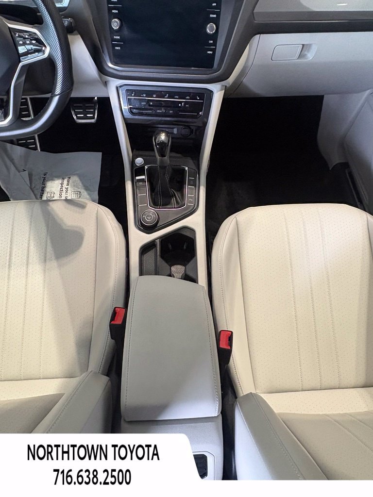 Used 2024 Volkswagen Tiguan SE R-Line AWD/4WD image 26