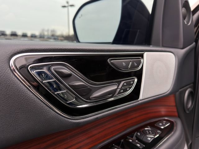Used 2024 Lincoln Navigator Reserve image 24