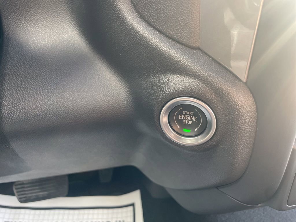 Used 2022 Chevrolet Silverado 1500 Custom image 21