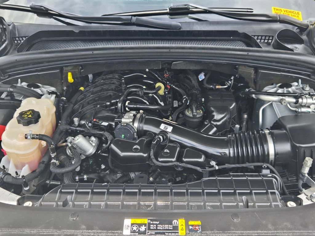 Used 2022 Jeep Grand Cherokee L Limited RWD image 10