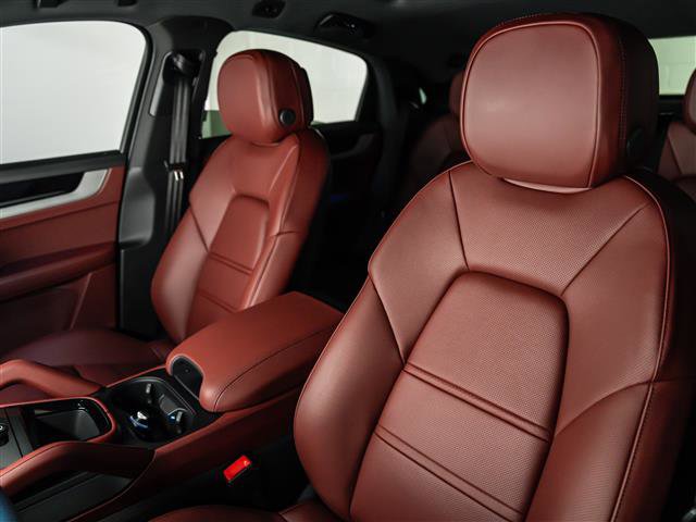 New 2026 Porsche Cayenne S image 5