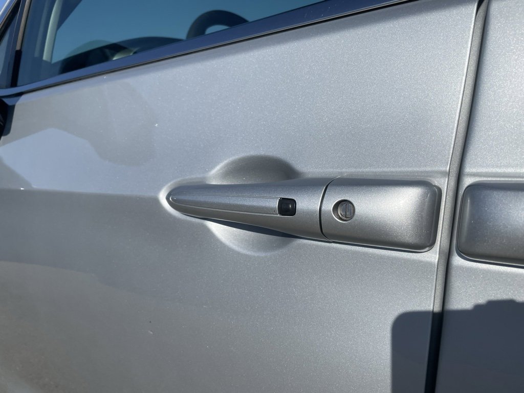 Used 2024 Chrysler Pacifica Touring-L image 57