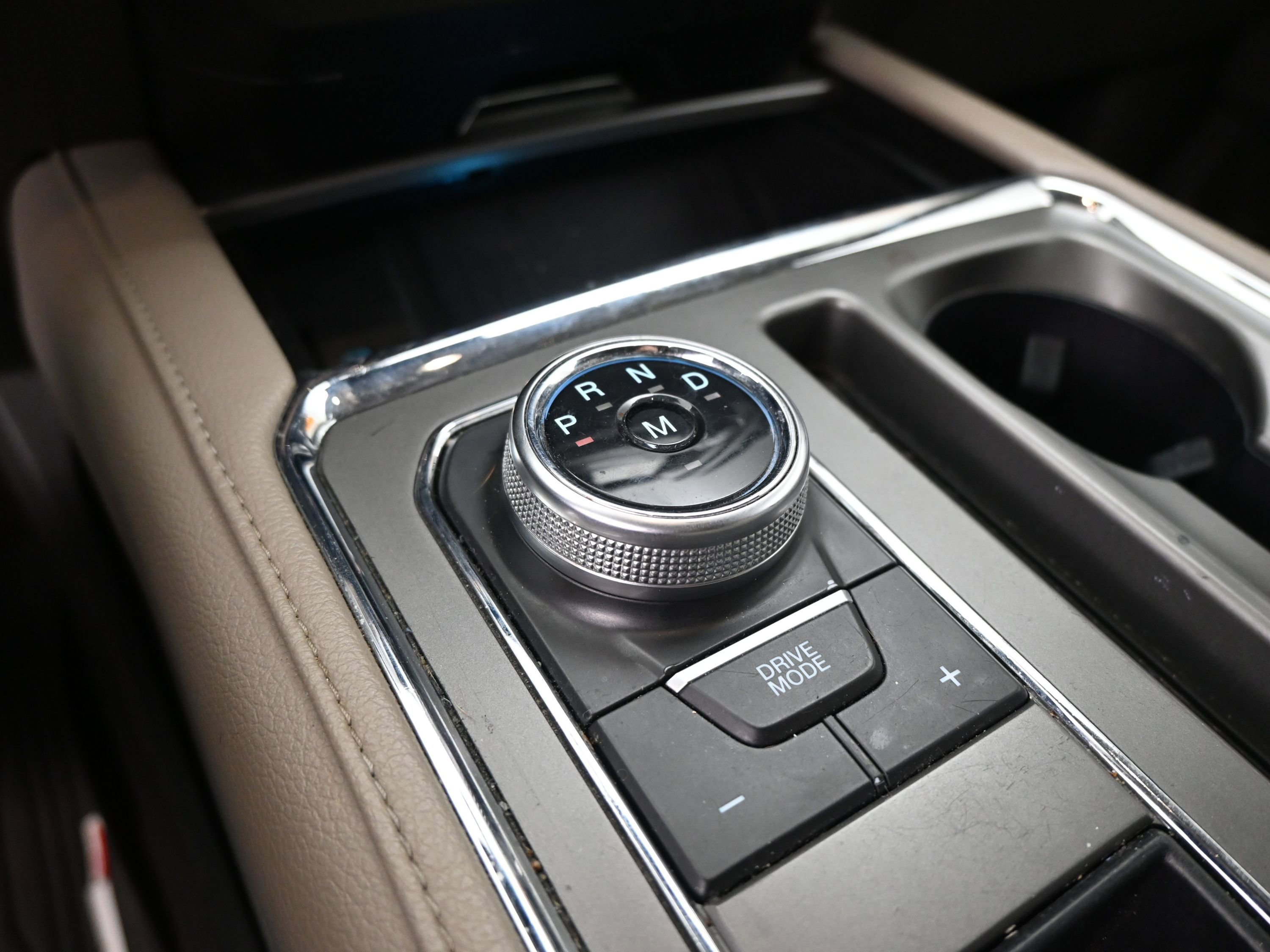 Used 2020 Ford Expedition XLT w/ Equipment Group 202A image 15