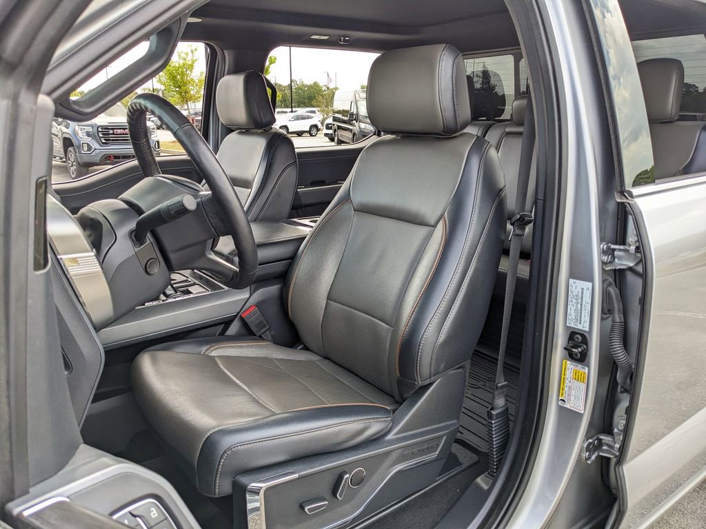 Used 2024 Ford F150 Lariat w/ Equipment Group 502A High image 43