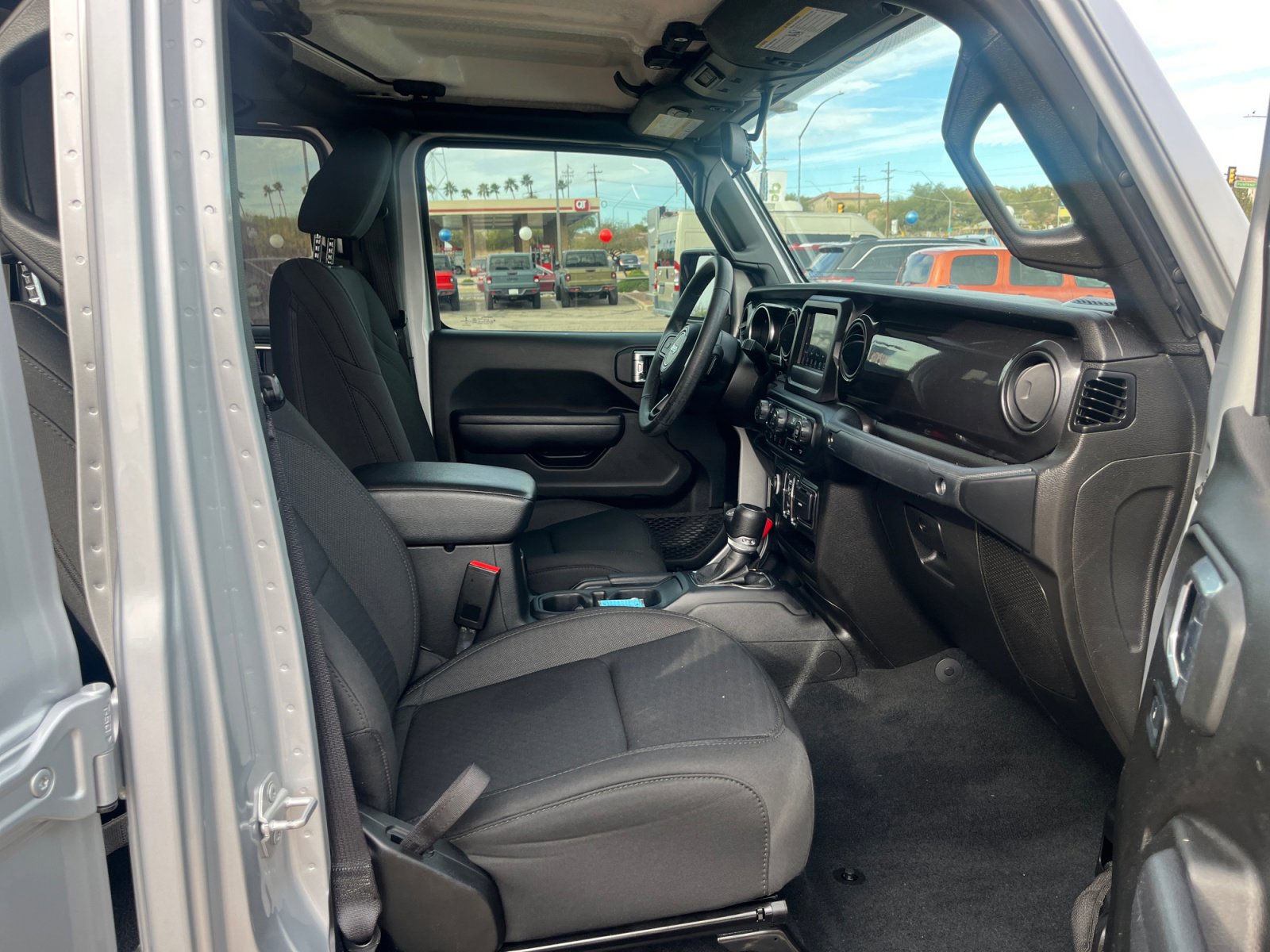 Certified 2022 Jeep Gladiator Sport image 19