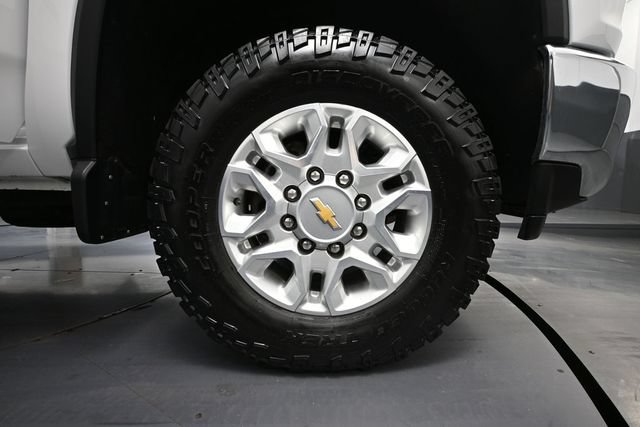 Used 2023 Chevrolet Silverado 3500 LT w/ Convenience Package AWD/4WD image 18