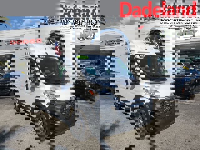 Used 2024 RAM ProMaster 2500 w/ Convenience Group image 1