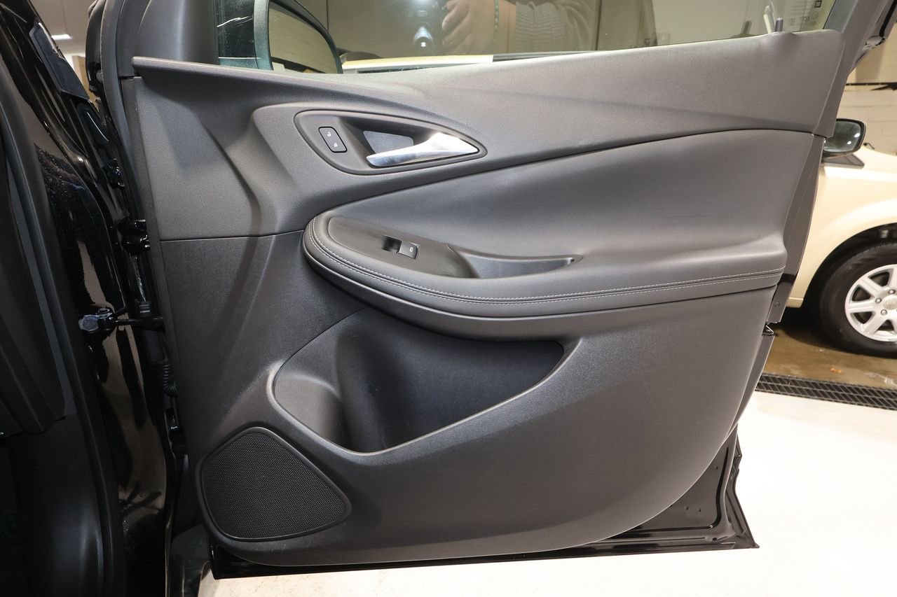 Certified 2023 Buick Encore GX Select image 18