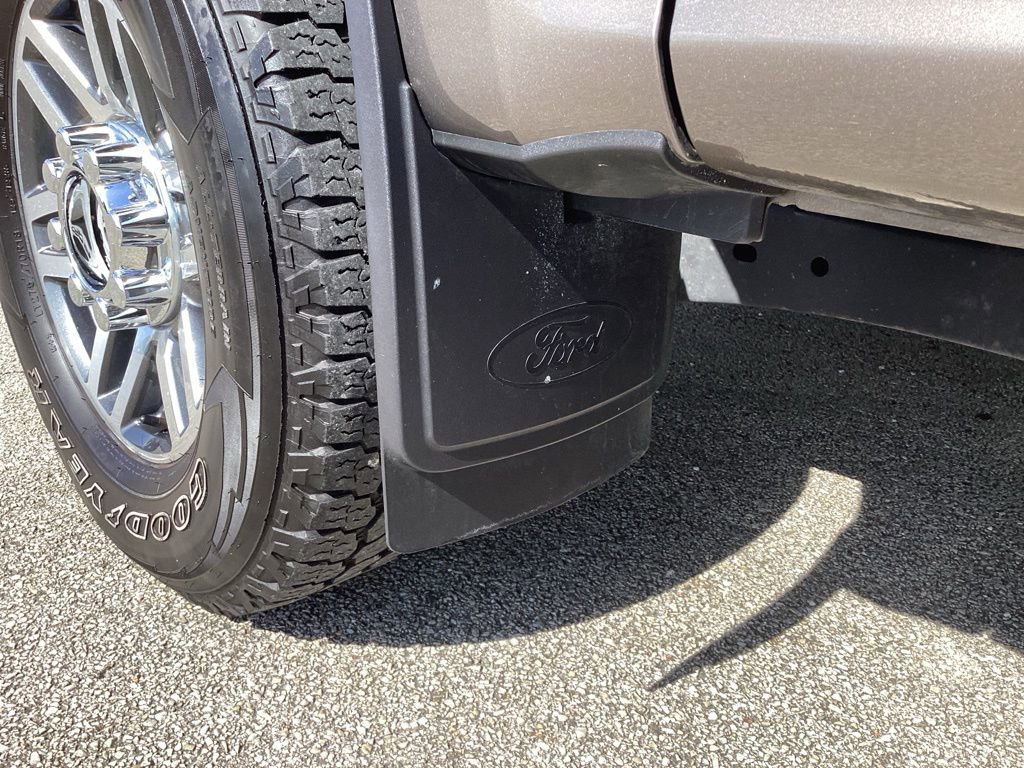 Used 2019 Ford F250 Lariat w/ Lariat Value Package AWD/4WD image 24