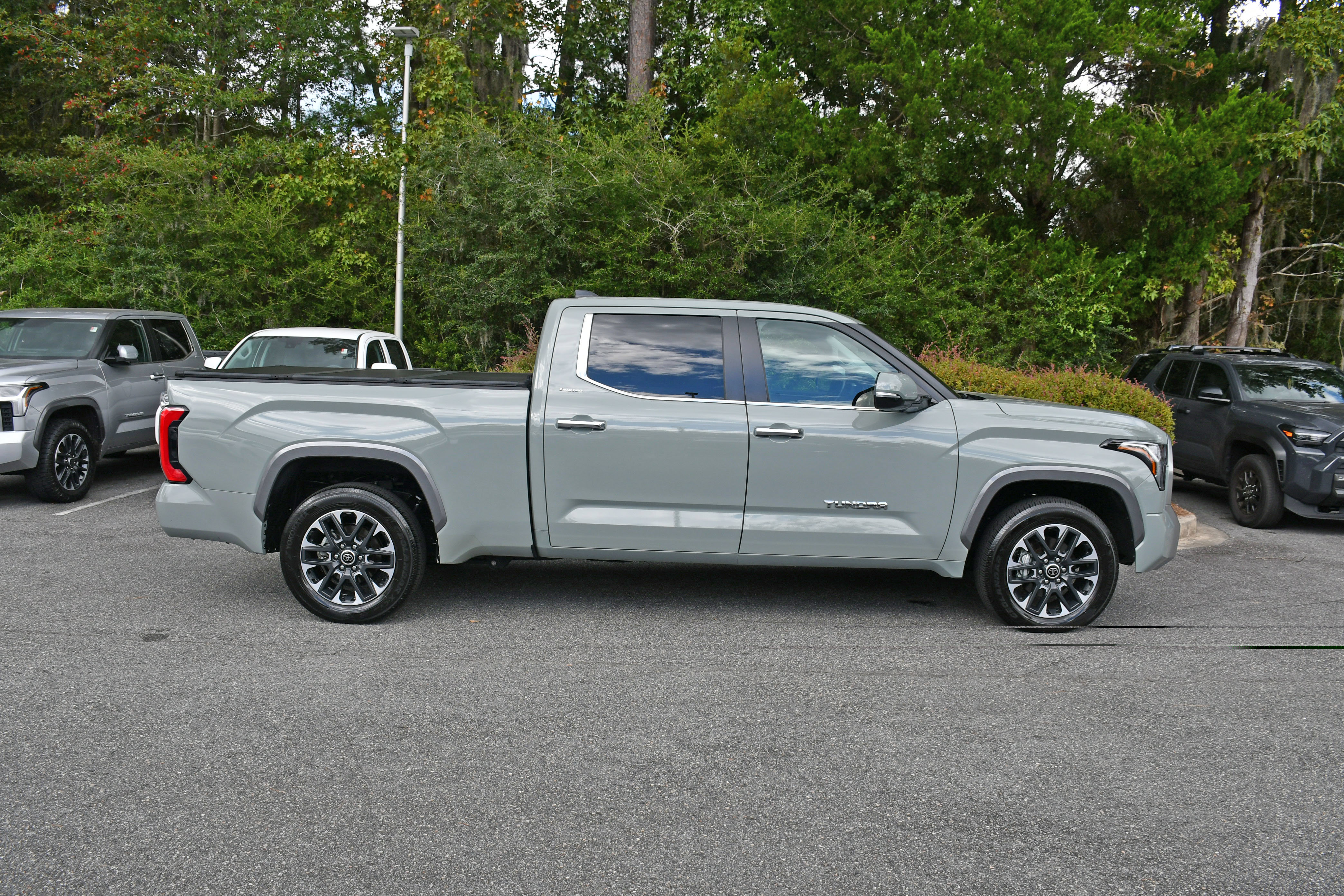 Used 2024 Toyota Tundra Limited RWD image 5