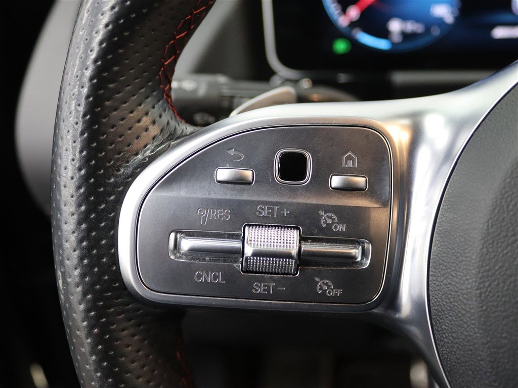 Used 2021 Mercedes-Benz GLA 35 AMG 4MATIC image 39